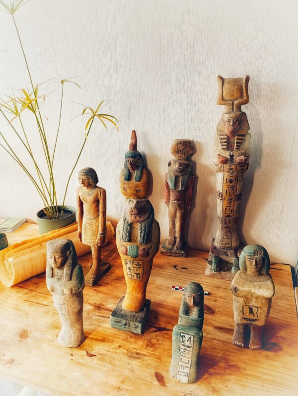 Répliques de statuettes égyptiennes – Image 3